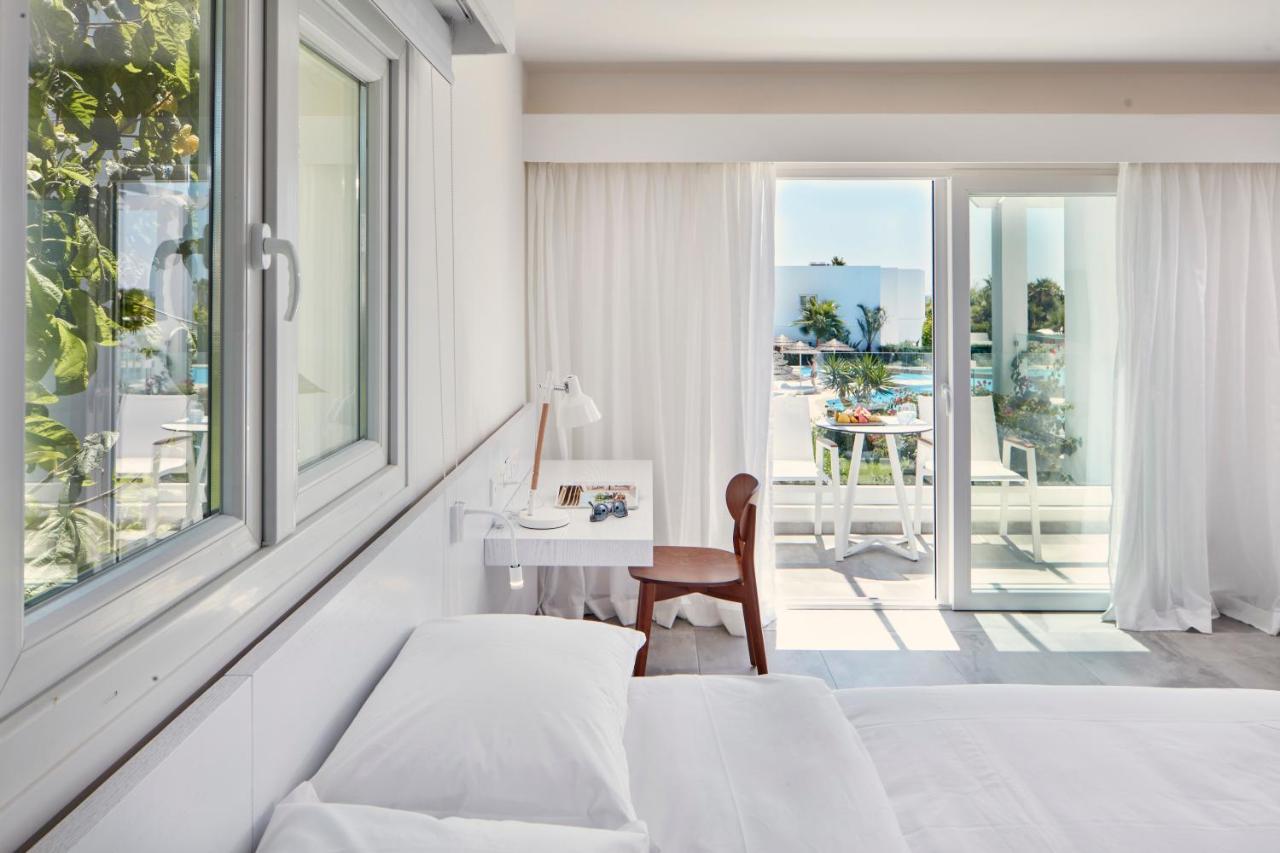So Nice Beach Resort アヤナパ エクステリア 写真